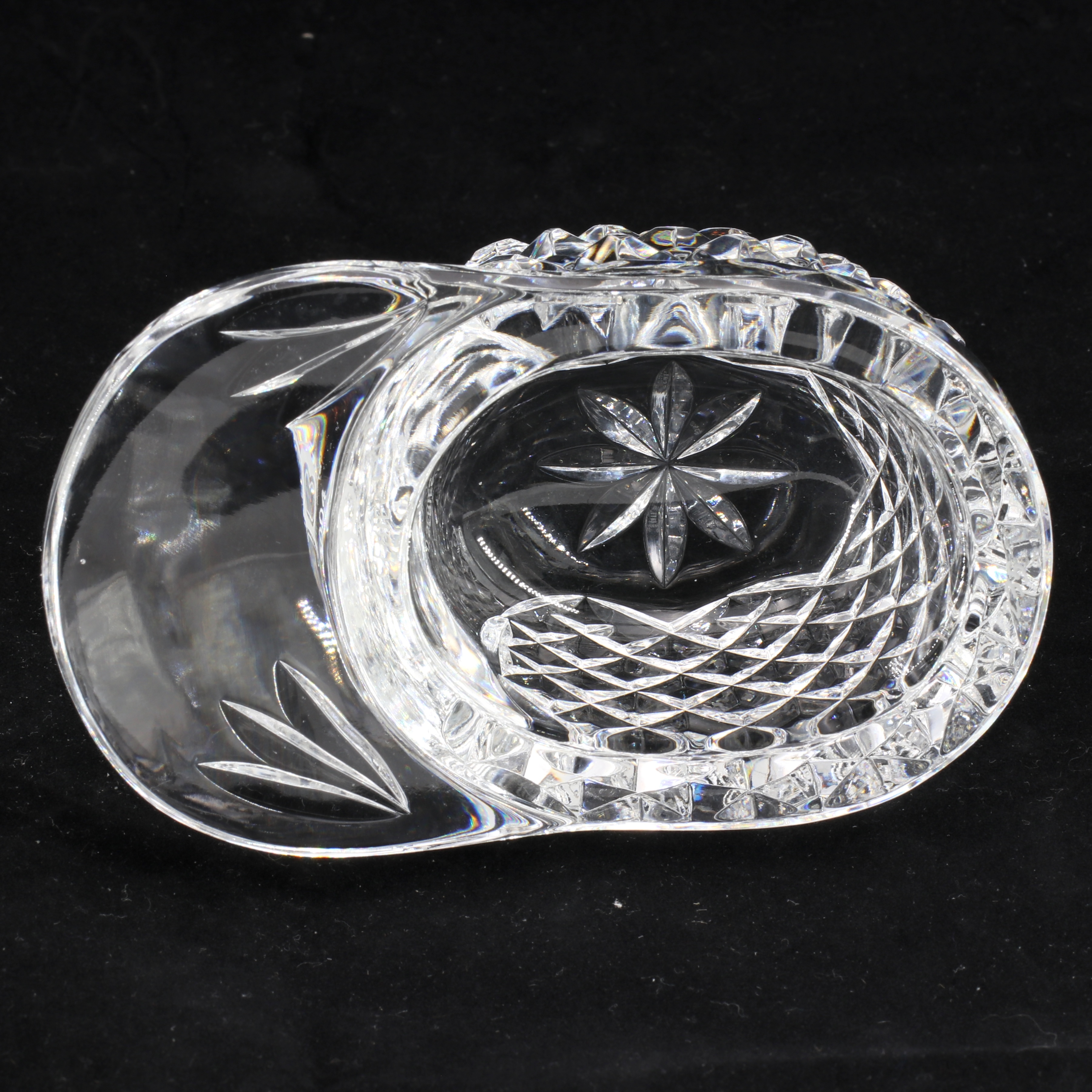 2004 Red Sox World Series Champions LE Waterford Crystal Hat at PristineAuction.com 2004 Red Sox World Series Champions LE Waterford Crystal Hat at PristineAuction.com