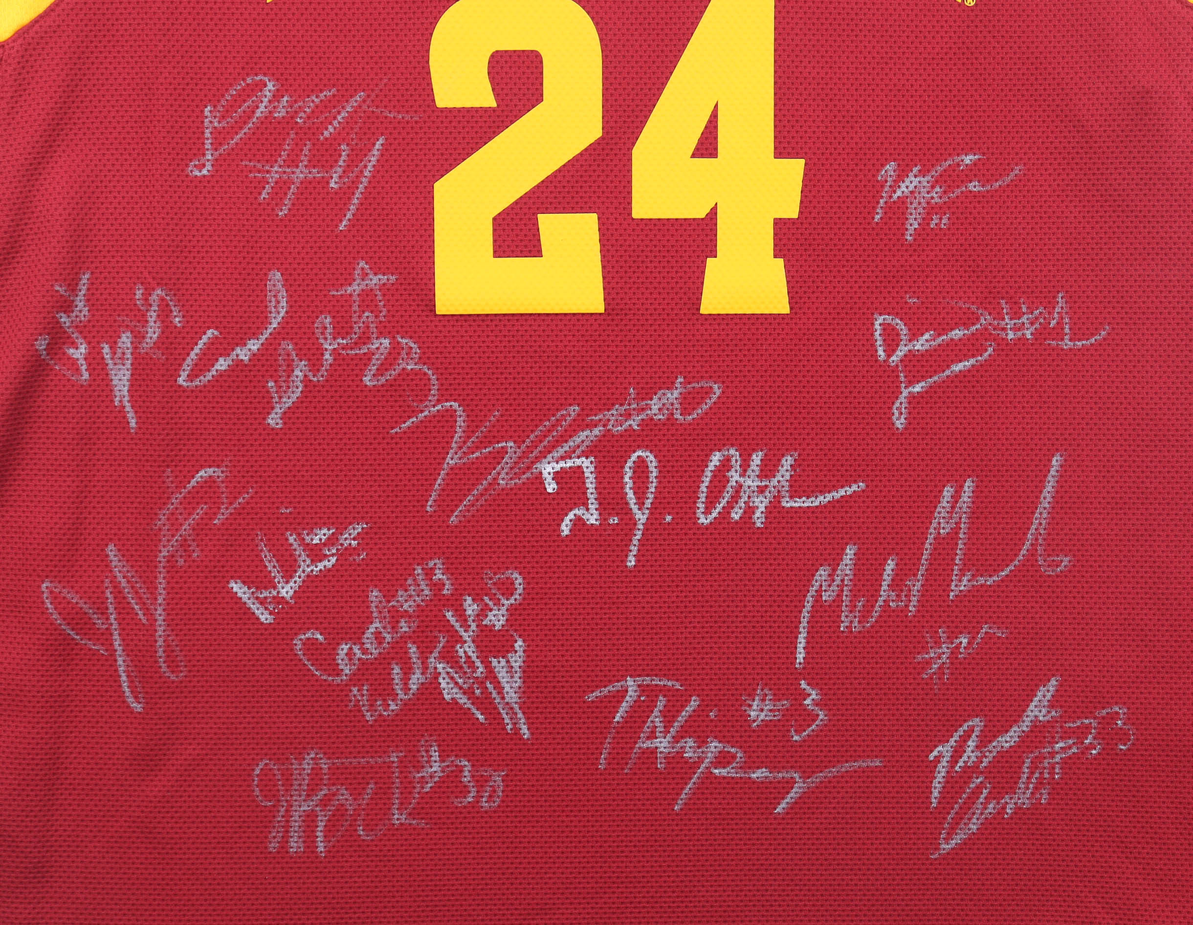 2024-2025 Iowa State Cyclones Jersey Team-Signed by (15) with Keshon Gibert, Curtis Jones, Tamin Lipsey, Joshua Jefferson (Beckett) at PristineAuction.com 2024-2025 Iowa State Cyclones Jersey Team-Signed by (15) with Keshon Gibert, Curtis Jones, Tamin Lipsey, Joshua Jefferson (Beckett) at PristineAuction.com