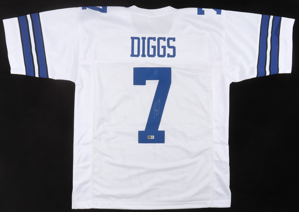 Trevon Diggs Signed Jersey (Beckett) at PristineAuction.com Trevon Diggs Signed Jersey (Beckett) at PristineAuction.com