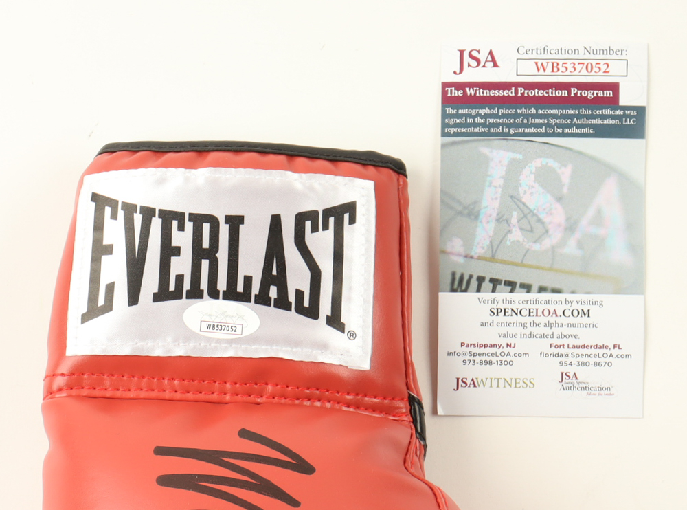 Mike Tyson Signed Everlast Boxing Glove (JSA) at PristineAuction.com Mike Tyson Signed Everlast Boxing Glove (JSA) at PristineAuction.com