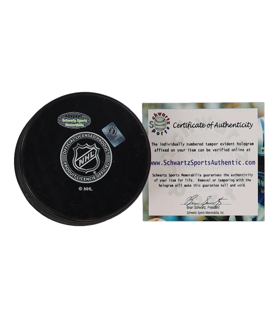Darryl Sittler Signed Maple Leafs Logo Hockey Puck Inscribed "HHOF 1989" (Schwartz) at PristineAuction.com Darryl Sittler Signed Maple Leafs Logo Hockey Puck Inscribed "HHOF 1989" (Schwartz) at PristineAuction.com