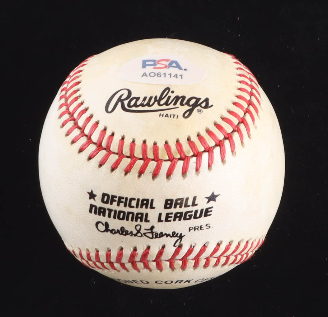 Steven Carlton Signed ONL Baseball (PSA) at PristineAuction.com Steven Carlton Signed ONL Baseball (PSA) at PristineAuction.com