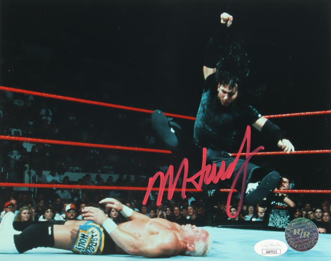 Matt Hardy Signed WWE 8x10 Photo (JSA) at PristineAuction.com Matt Hardy Signed WWE 8x10 Photo (JSA) at PristineAuction.com