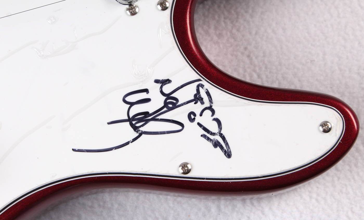 Ann Wilson & Nancy Wilson Signed "Heart" Electric Guitar (PA LOA) at PristineAuction.com Ann Wilson & Nancy Wilson Signed "Heart" Electric Guitar (PA LOA) at PristineAuction.com
