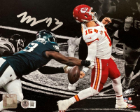 Milton Williams Signed Eagles 8x10 Photo (Beckett) at PristineAuction.com