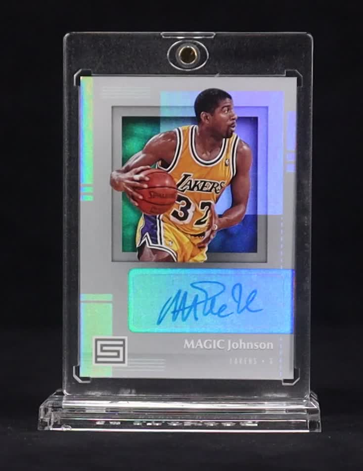 Magic Johnson 2017-18 Panini Status Signatures #33 at PristineAuction.com