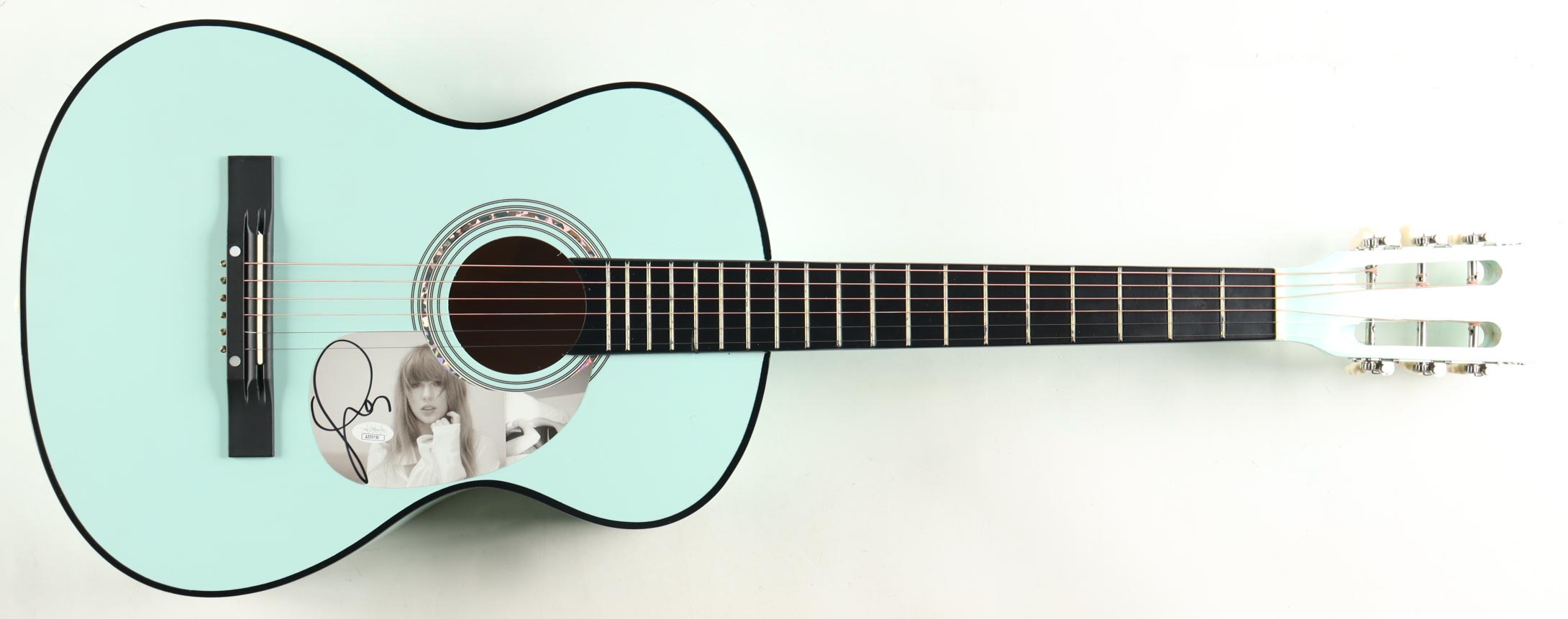 Taylor Swift Signed 38" Acoustic Guitar (JSA) at PristineAuction.com Taylor Swift Signed 38" Acoustic Guitar (JSA) at PristineAuction.com