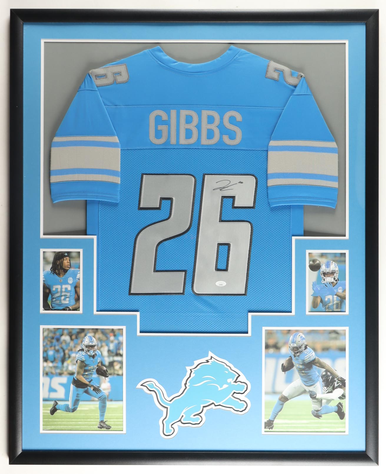 Jahmyr Gibbs Signed Custom Framed Jersey Display (JSA) at PristineAuction.com Jahmyr Gibbs Signed Custom Framed Jersey Display (JSA) at PristineAuction.com