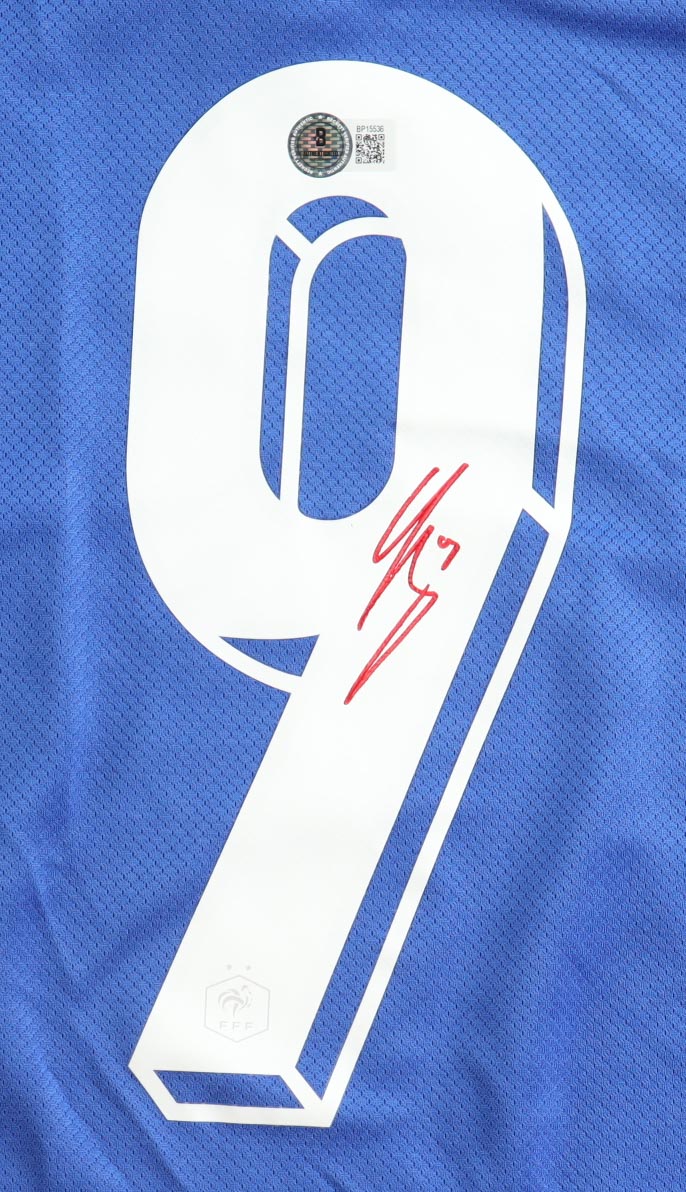 Oliver Giroud Signed Team France Authentic Nike Dri-Fit Jersey (Beckett) at PristineAuction.com Oliver Giroud Signed Team France Authentic Nike Dri-Fit Jersey (Beckett) at PristineAuction.com