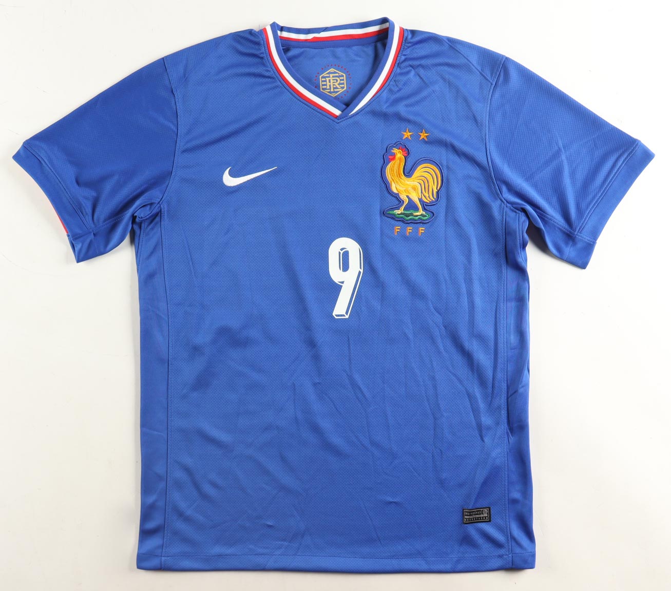 Oliver Giroud Signed Team France Authentic Nike Dri-Fit Jersey (Beckett) at PristineAuction.com Oliver Giroud Signed Team France Authentic Nike Dri-Fit Jersey (Beckett) at PristineAuction.com