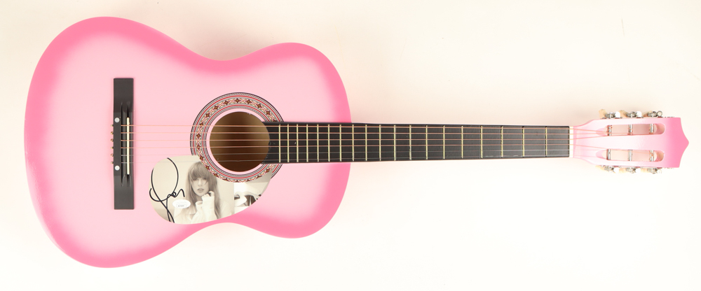 Taylor Swift Signed 38" Acoustic Guitar (JSA) at PristineAuction.com Taylor Swift Signed 38" Acoustic Guitar (JSA) at PristineAuction.com
