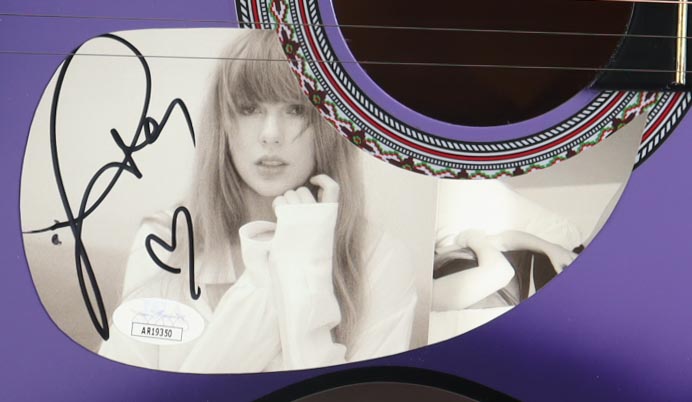 Taylor Swift Signed 38" Acoustic Guitar (JSA) at PristineAuction.com Taylor Swift Signed 38" Acoustic Guitar (JSA) at PristineAuction.com