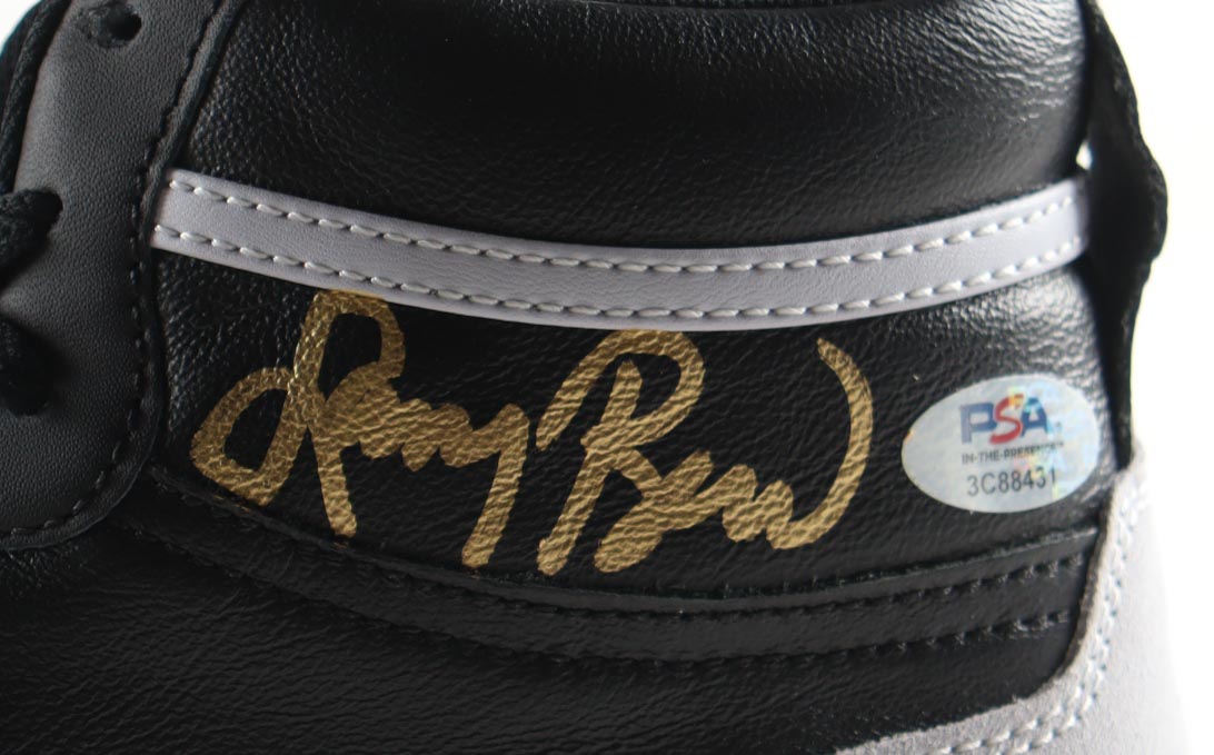 Magic Johnson & Larry Bird Signed Set of (2) Converse Basketball Shoes (Beckett & PSA) at PristineAuction.com Magic Johnson & Larry Bird Signed Set of (2) Converse Basketball Shoes (Beckett & PSA) at PristineAuction.com