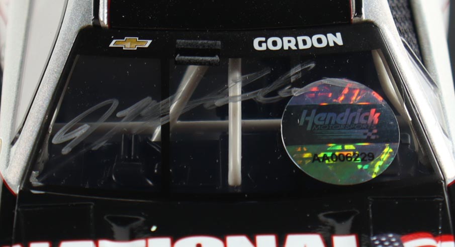 Jeff Gordon Signed LE NASCAR #24 National Guard Flashcoat Color 2024 Camaro ZL1 1:24 Scale Diecast Car (Hendrick) at PristineAuction.com Jeff Gordon Signed LE NASCAR #24 National Guard Flashcoat Color 2024 Camaro ZL1 1:24 Scale Diecast Car (Hendrick) at PristineAuction.com