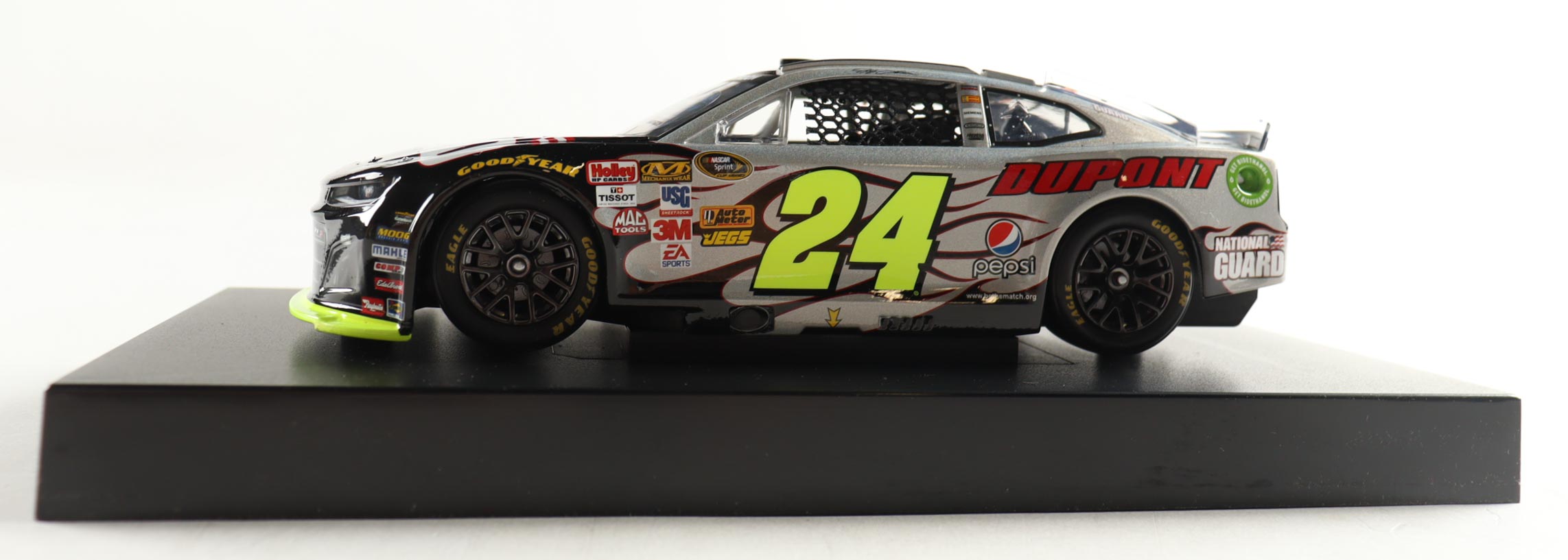 Jeff Gordon Signed LE NASCAR #24 National Guard Flashcoat Color 2024 Camaro ZL1 1:24 Scale Diecast Car (Hendrick) at PristineAuction.com Jeff Gordon Signed LE NASCAR #24 National Guard Flashcoat Color 2024 Camaro ZL1 1:24 Scale Diecast Car (Hendrick) at PristineAuction.com