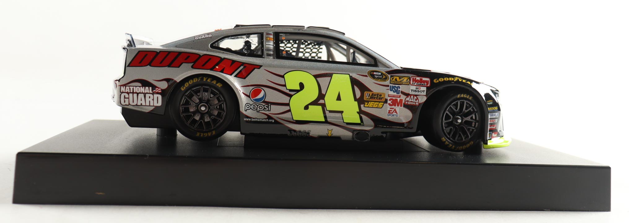 Jeff Gordon Signed LE NASCAR #24 National Guard Flashcoat Color 2024 Camaro ZL1 1:24 Scale Diecast Car (Hendrick) at PristineAuction.com Jeff Gordon Signed LE NASCAR #24 National Guard Flashcoat Color 2024 Camaro ZL1 1:24 Scale Diecast Car (Hendrick) at PristineAuction.com