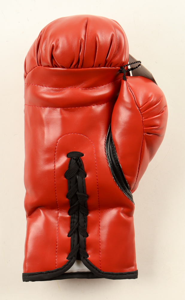 Riddick Bowe Signed Everlast Boxing Glove (Schwartz) at PristineAuction.com Riddick Bowe Signed Everlast Boxing Glove (Schwartz) at PristineAuction.com