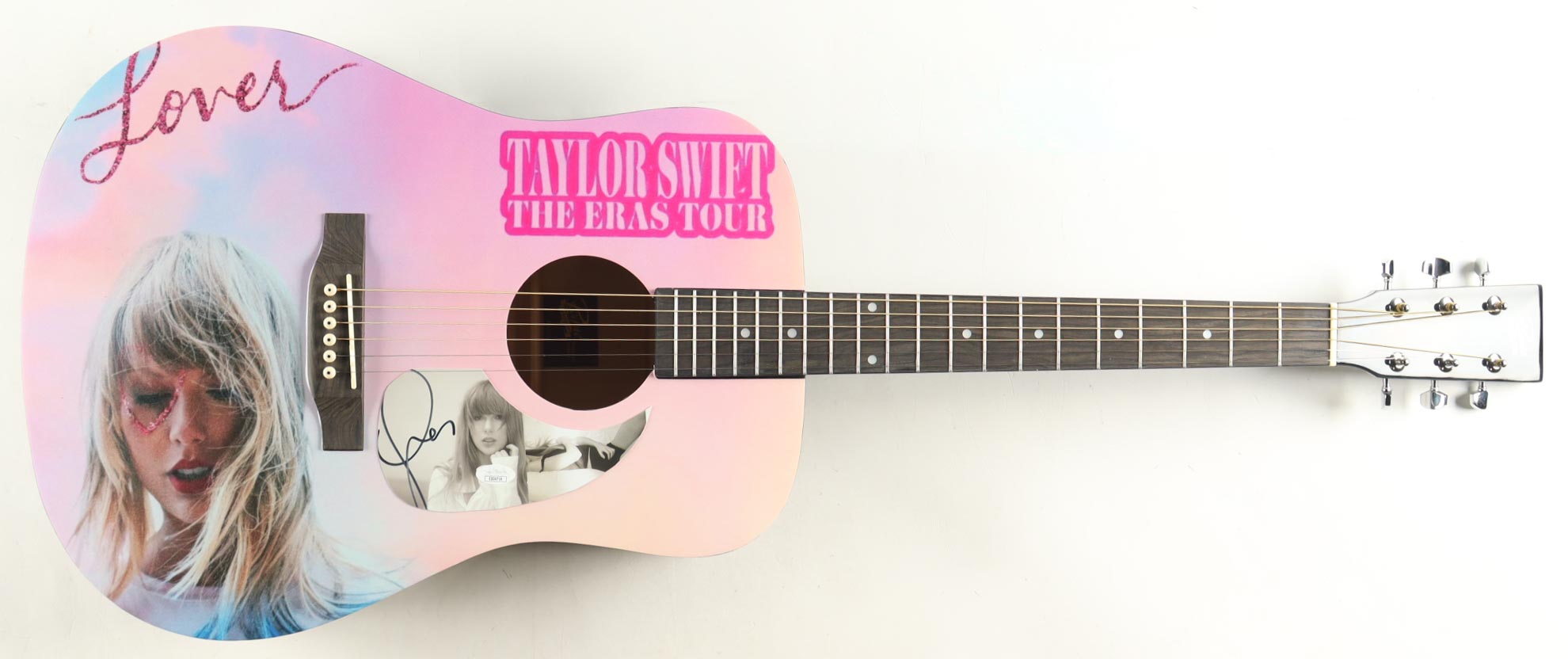 Taylor Swift Signed 38" Acoustic Guitar (JSA) at PristineAuction.com Taylor Swift Signed 38" Acoustic Guitar (JSA) at PristineAuction.com