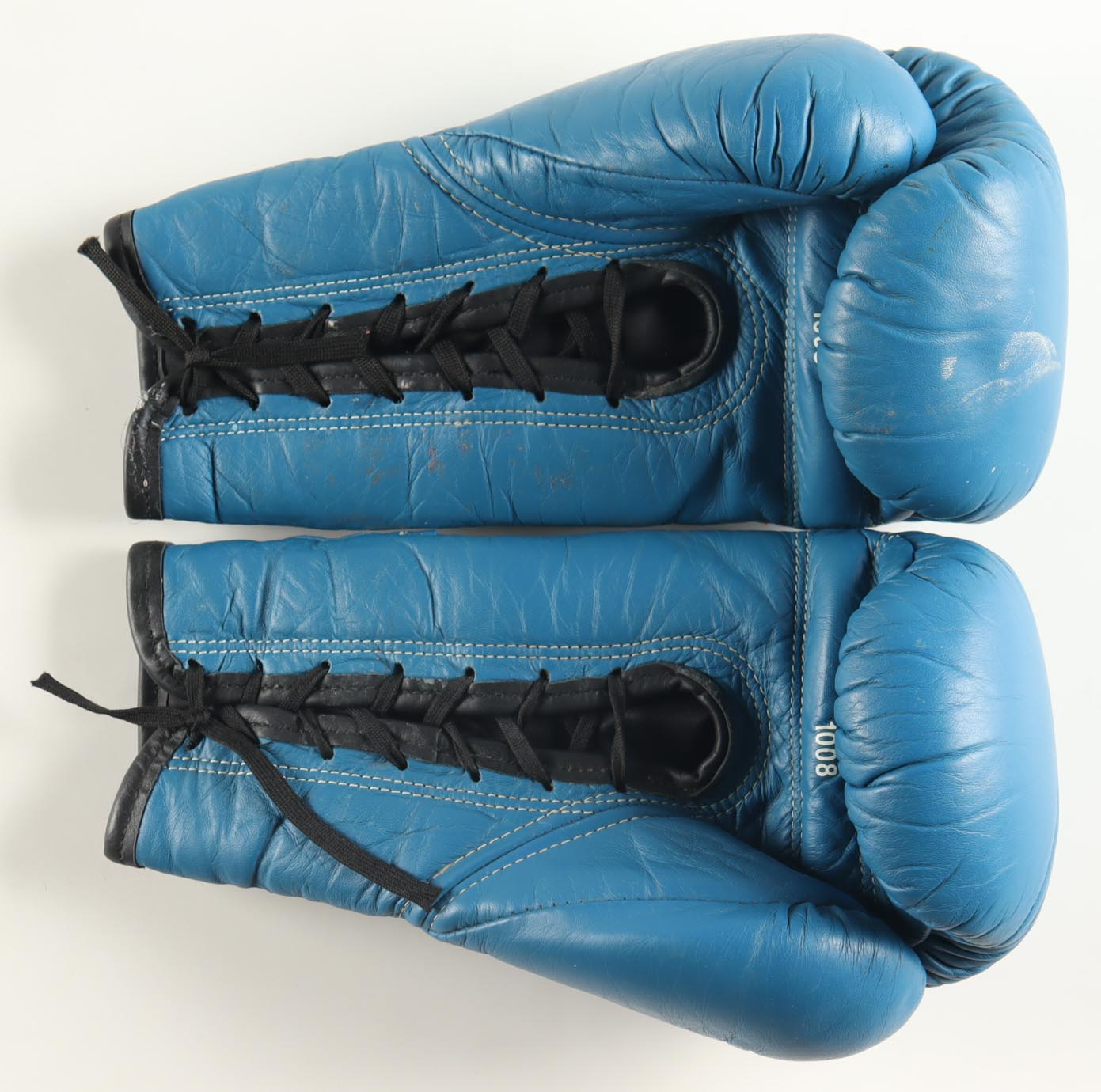 Mike Tyson Signed Everlast Boxing Gloves With Display Case (Tyson) at PristineAuction.com Mike Tyson Signed Everlast Boxing Gloves With Display Case (Tyson) at PristineAuction.com
