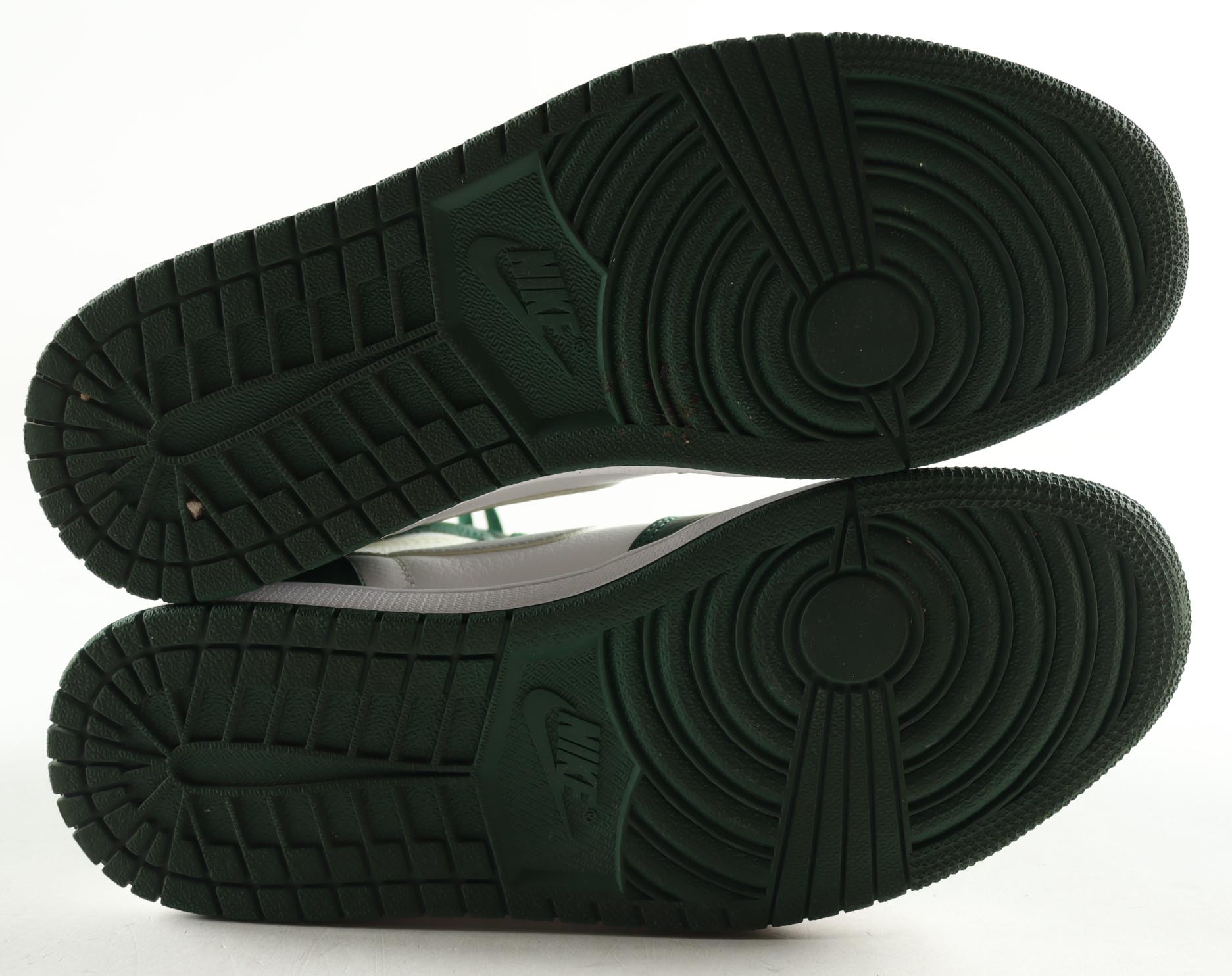 Larry Bird Signed Pair Of Nike Air Jordan Basketball Shoes (PSA) at PristineAuction.com Larry Bird Signed Pair Of Nike Air Jordan Basketball Shoes (PSA) at PristineAuction.com