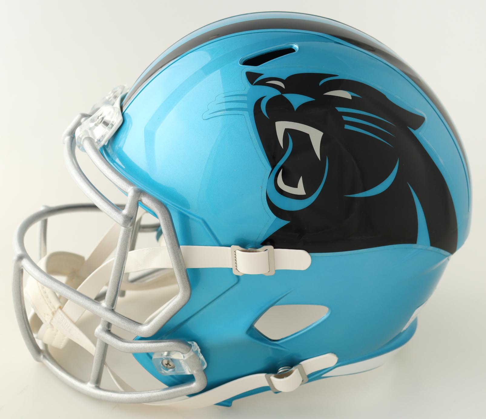 Julius Peppers Signed Panthers Full-Size Flash Alternate Speed Helmet (Schwartz) at PristineAuction.com Julius Peppers Signed Panthers Full-Size Flash Alternate Speed Helmet (Schwartz) at PristineAuction.com