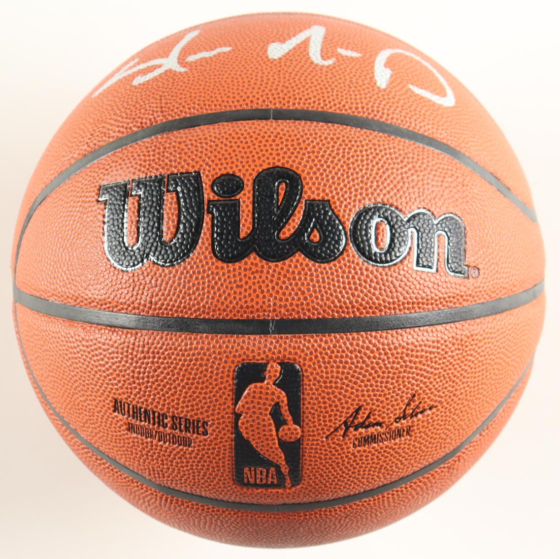 Shawn Kemp Signed NBA Basketball (Schwartz) at PristineAuction.com Shawn Kemp Signed NBA Basketball (Schwartz) at PristineAuction.com