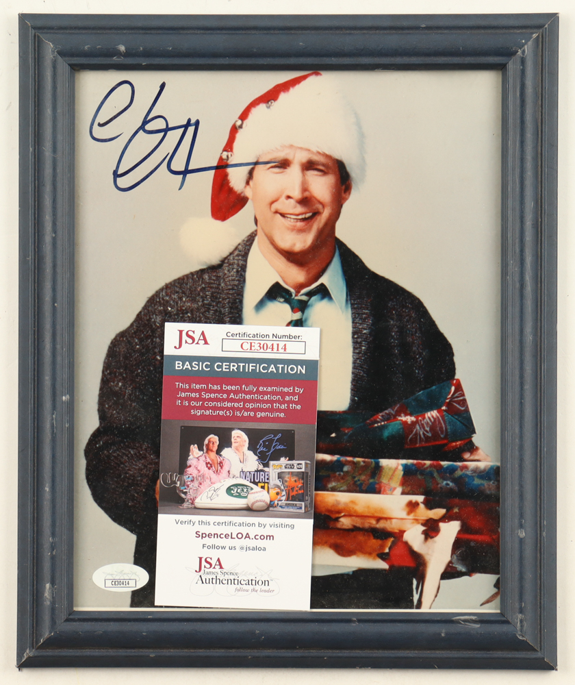 Chevy Chase Signed "National Lampoon's Christmas Vacation" 9.5x11.5 Custom Framed Photo (JSA) at PristineAuction.com Chevy Chase Signed "National Lampoon's Christmas Vacation" 9.5x11.5 Custom Framed Photo (JSA) at PristineAuction.com