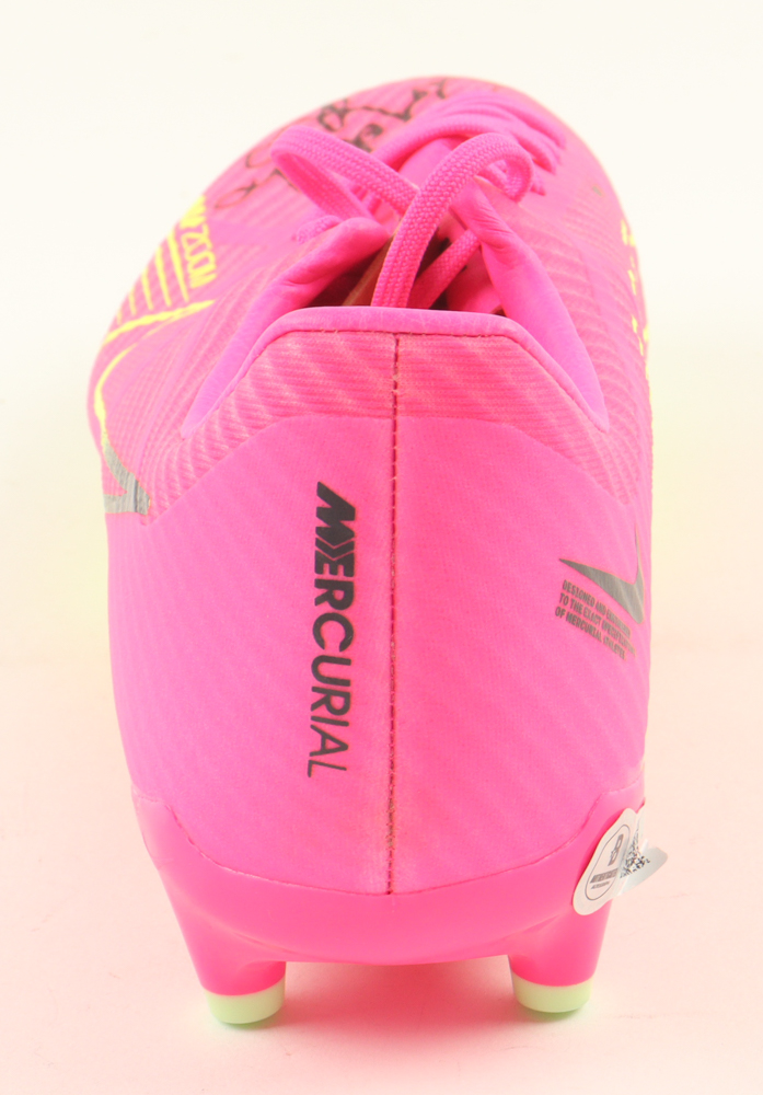 Ronaldinho Signed Nike Soccer Cleat Inscribed "R10" (Beckett) at PristineAuction.com Ronaldinho Signed Nike Soccer Cleat Inscribed "R10" (Beckett) at PristineAuction.com