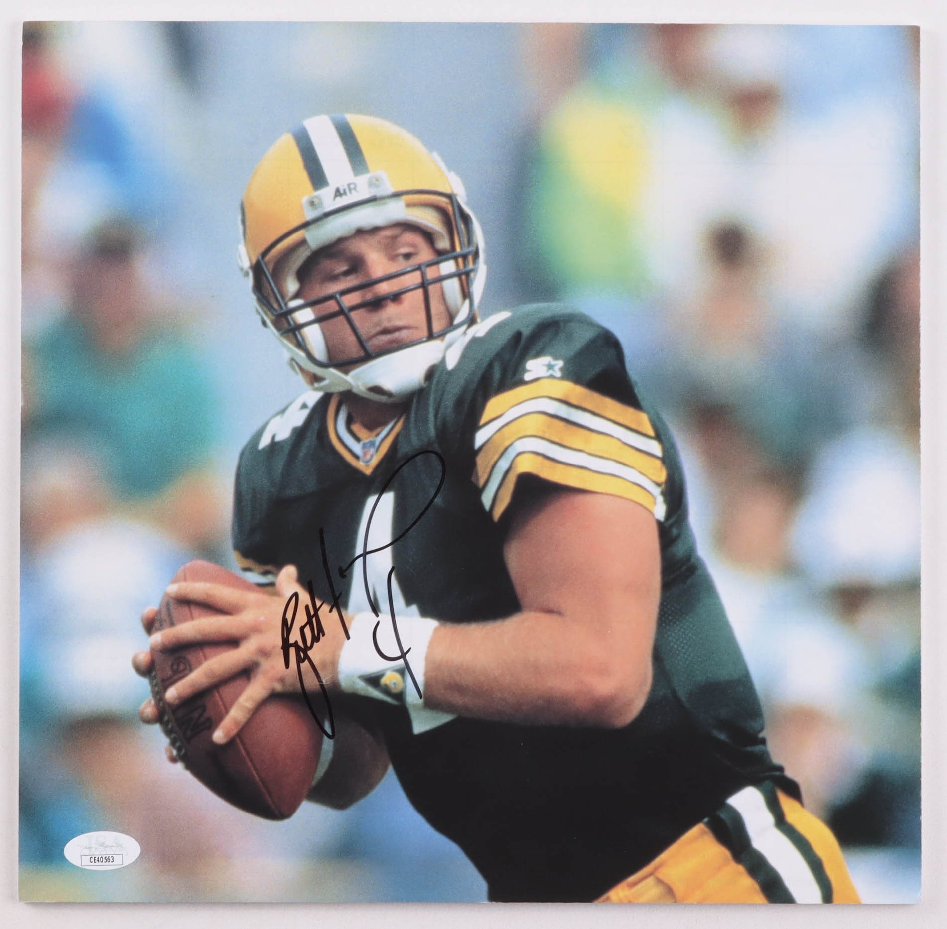 Brett Favre Signed Packers 11.5x12 Matted Photo (JSA) at PristineAuction.com Brett Favre Signed Packers 11.5x12 Matted Photo (JSA) at PristineAuction.com