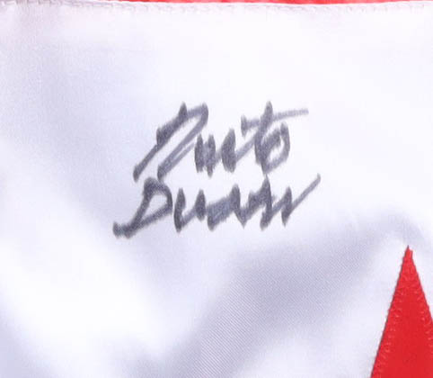 Roberto Duran Signed Boxing Trunks (Beckett) at PristineAuction.com Roberto Duran Signed Boxing Trunks (Beckett) at PristineAuction.com