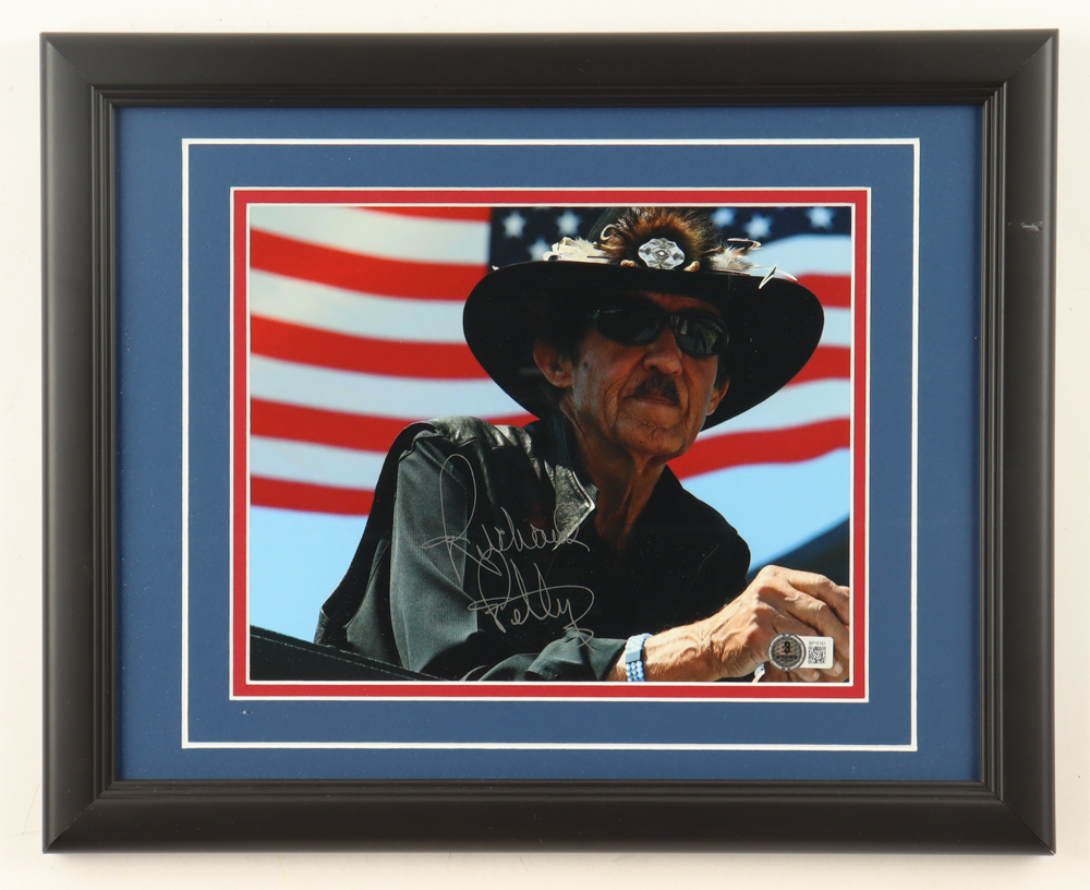 Richard Petty Signed Custom Framed Photo Display (Beckett) at PristineAuction.com Richard Petty Signed Custom Framed Photo Display (Beckett) at PristineAuction.com