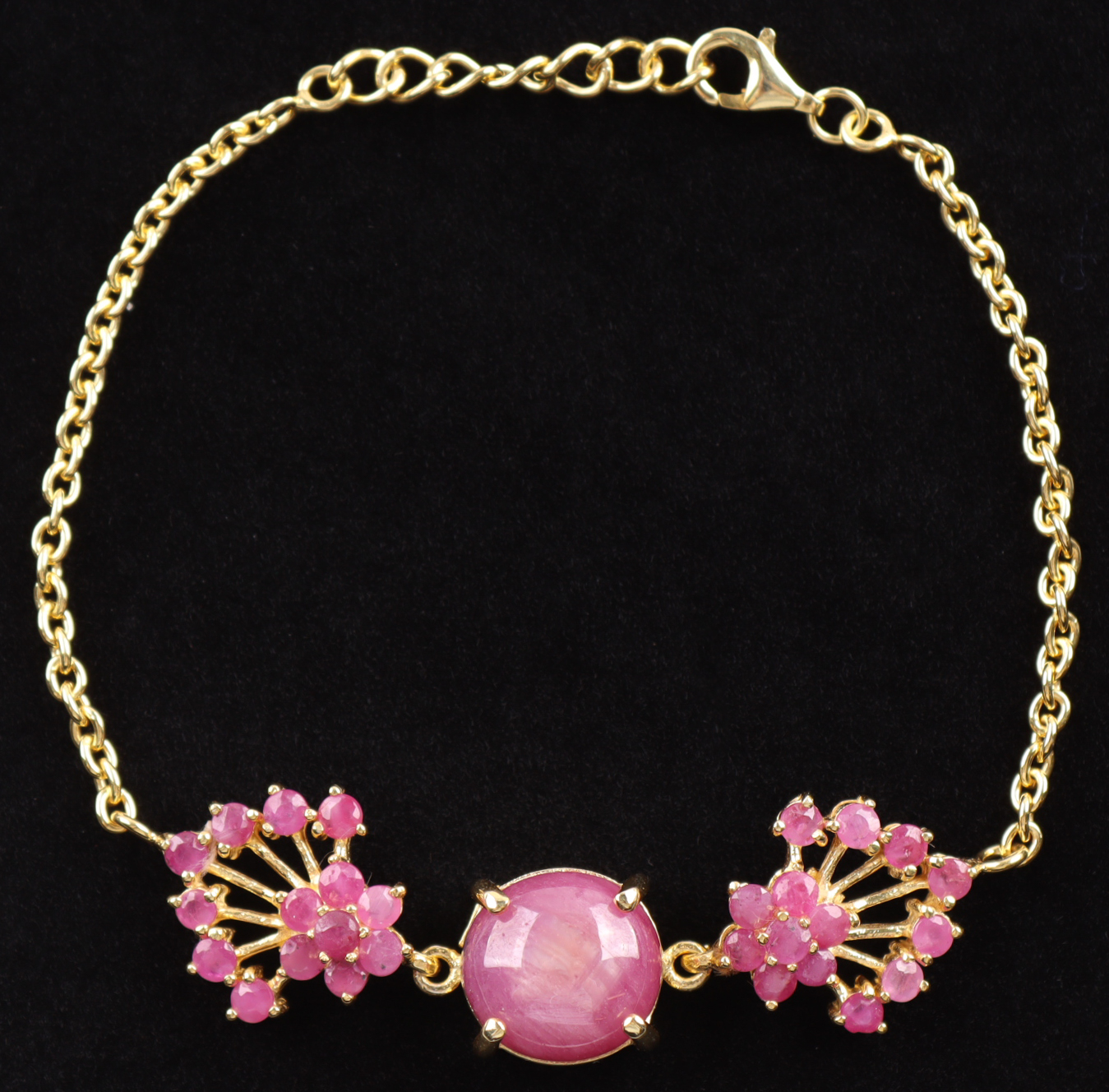 New 9 Carats Ruby Bracelet Mounted in Yellow Gold | Estimate Retail Value $3,300 (UGL) at PristineAuction.com New 9 Carats Ruby Bracelet Mounted in Yellow Gold | Estimate Retail Value $3,300 (UGL) at PristineAuction.com