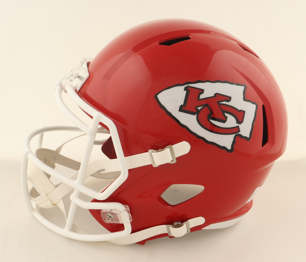 Patrick Mahomes Signed Chiefs Full-Size Speed Helmet (Beckett) at PristineAuction.com Patrick Mahomes Signed Chiefs Full-Size Speed Helmet (Beckett) at PristineAuction.com