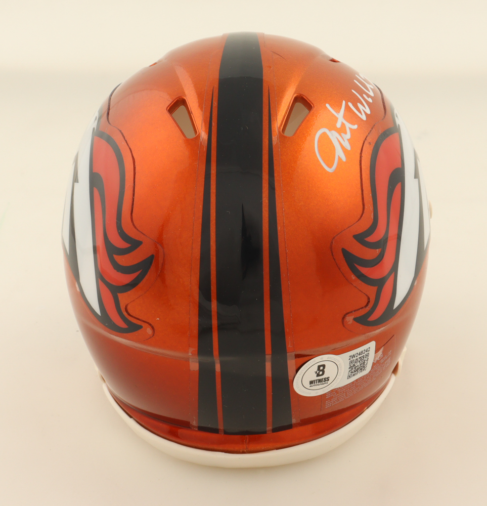 Javonte Williams Signed Broncos Flash Alternate Speed Mini Helmet (Beckett) at PristineAuction.com Javonte Williams Signed Broncos Flash Alternate Speed Mini Helmet (Beckett) at PristineAuction.com