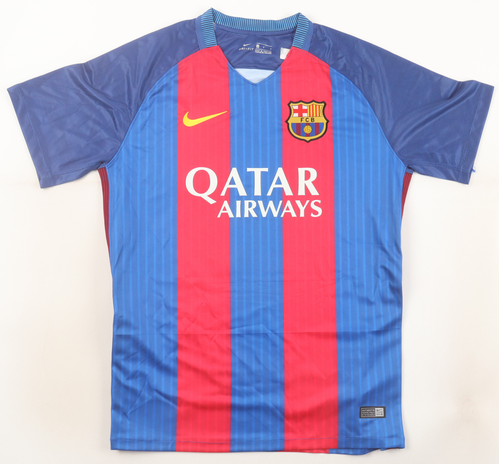 Lionel Messi Signed FC Barcelona Authentic Nike Jersey Inscribed "LEO" (Beckett & Icons) at PristineAuction.com Lionel Messi Signed FC Barcelona Authentic Nike Jersey Inscribed "LEO" (Beckett & Icons) at PristineAuction.com