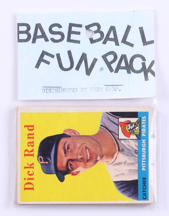 1958 Topps Baseball Card Fun Pack with (10) Cards at PristineAuction.com 1958 Topps Baseball Card Fun Pack with (10) Cards at PristineAuction.com