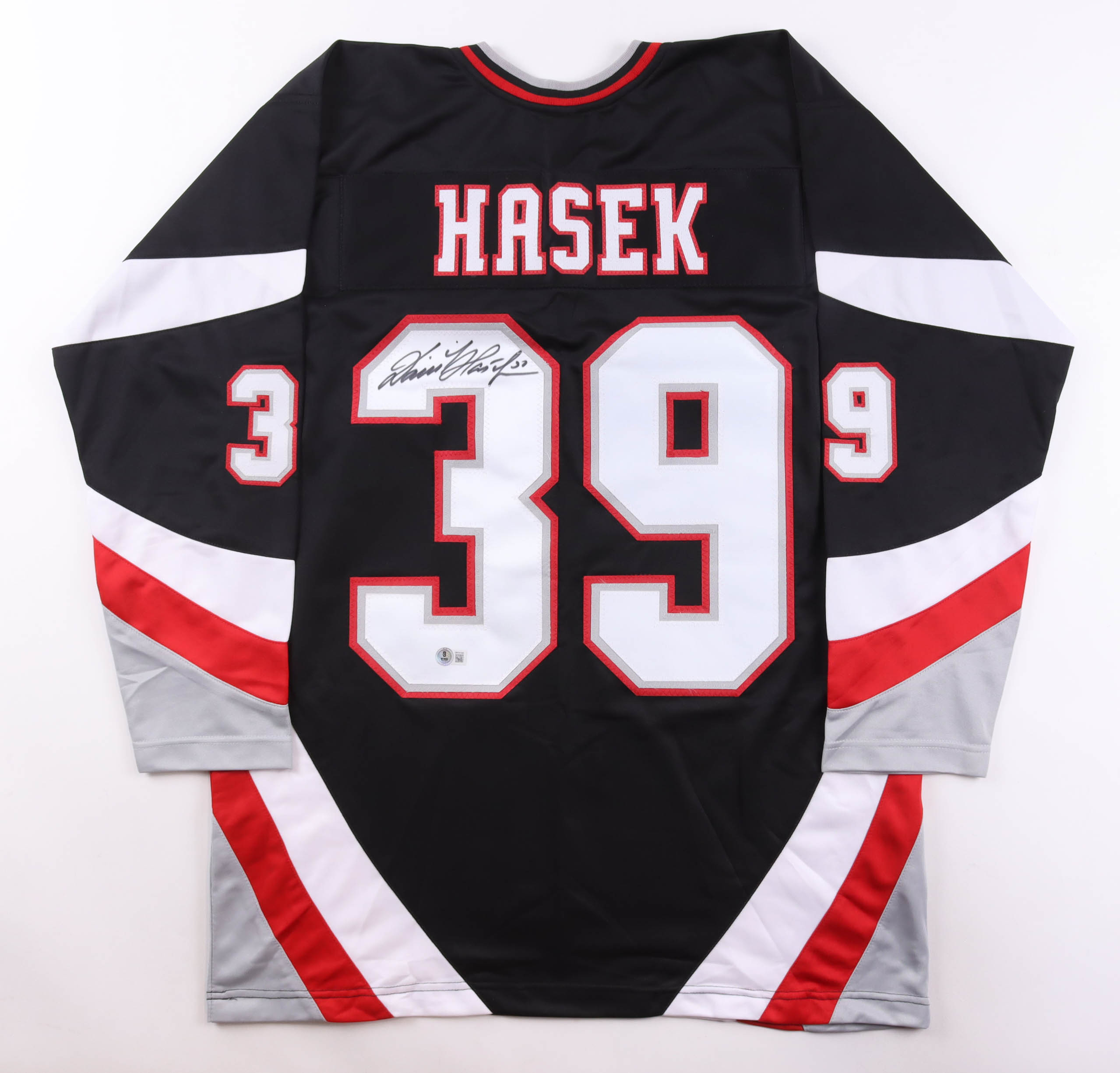 Dominik Hasek Signed Jersey (Beckett) at PristineAuction.com Dominik Hasek Signed Jersey (Beckett) at PristineAuction.com