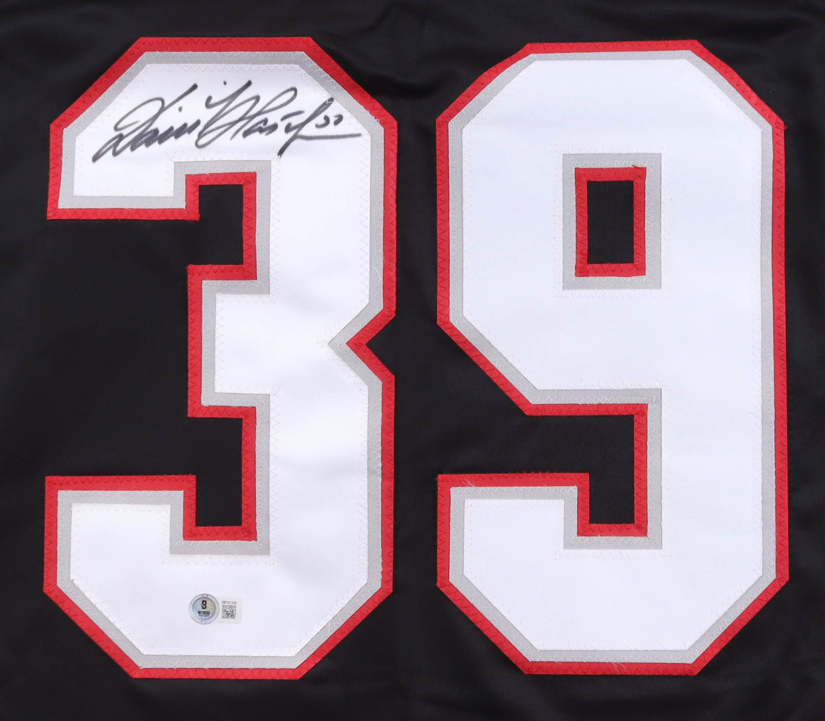 Dominik Hasek Signed Jersey (Beckett) at PristineAuction.com Dominik Hasek Signed Jersey (Beckett) at PristineAuction.com