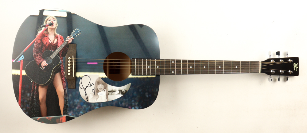 Taylor Swift Signed 40" Acoustic Guitar (JSA) at PristineAuction.com Taylor Swift Signed 40" Acoustic Guitar (JSA) at PristineAuction.com