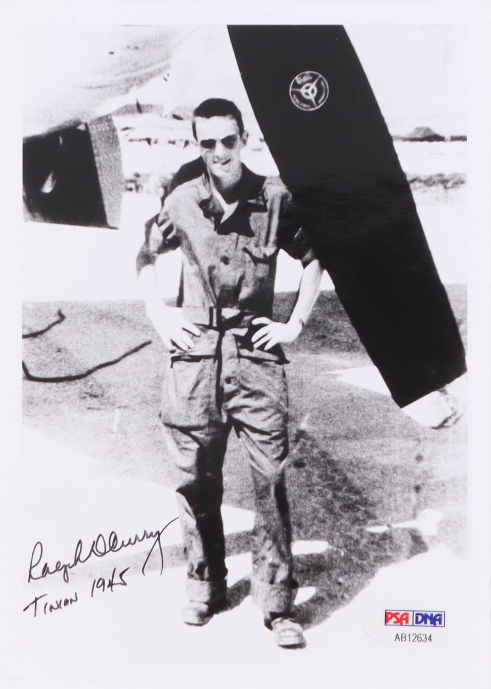 Ralph Curry Signed 5x7 Photograph (PSA) WWII B-29 Radio Operator Nagasaki Mission at PristineAuction.com Ralph Curry Signed 5x7 Photograph (PSA) WWII B-29 Radio Operator Nagasaki Mission at PristineAuction.com