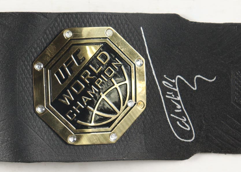 Charles Oliveira Signed Full-Size UFC Championship Belt (Beckett) at PristineAuction.com Charles Oliveira Signed Full-Size UFC Championship Belt (Beckett) at PristineAuction.com