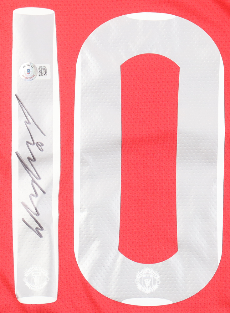 Wayne Rooney Signed Manchester United Nike Jersey (Beckett) at PristineAuction.com Wayne Rooney Signed Manchester United Nike Jersey (Beckett) at PristineAuction.com