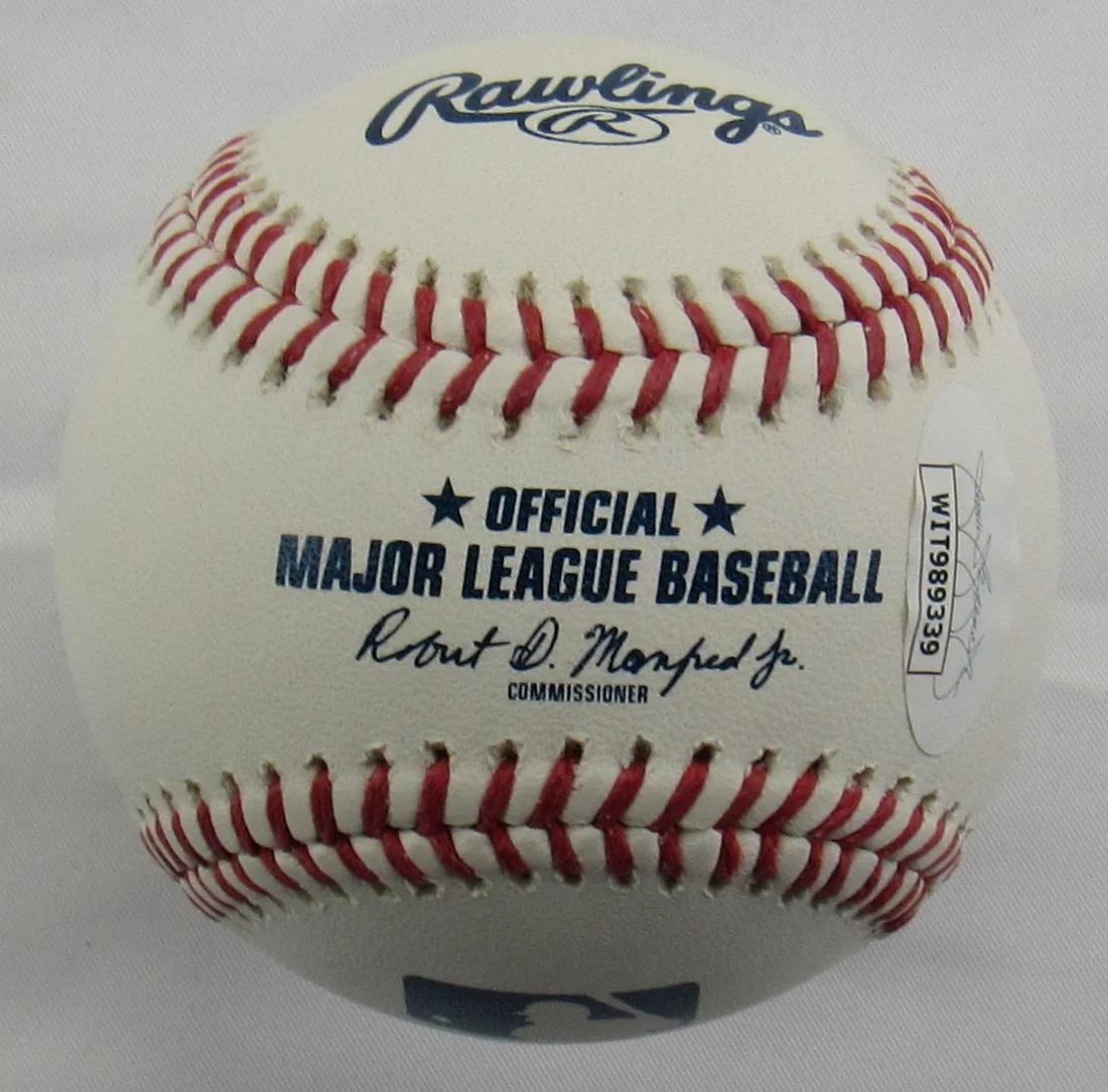 Barry Larkin Signed OML Baseball Inscribed "95 NL MVP" (JSA) at PristineAuction.com Barry Larkin Signed OML Baseball Inscribed "95 NL MVP" (JSA) at PristineAuction.com