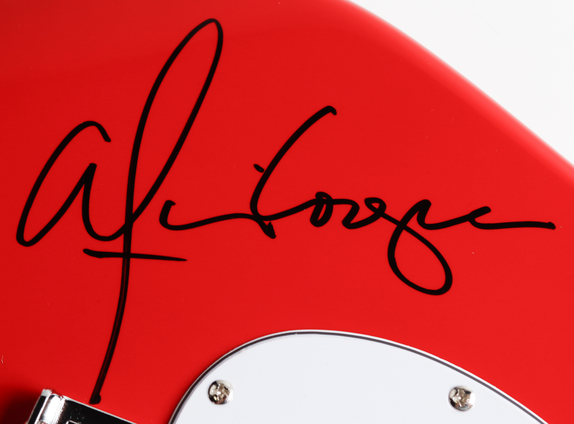 Alice Cooper Signed Full-Size Electric Guitar (Beckett) at PristineAuction.com Alice Cooper Signed Full-Size Electric Guitar (Beckett) at PristineAuction.com