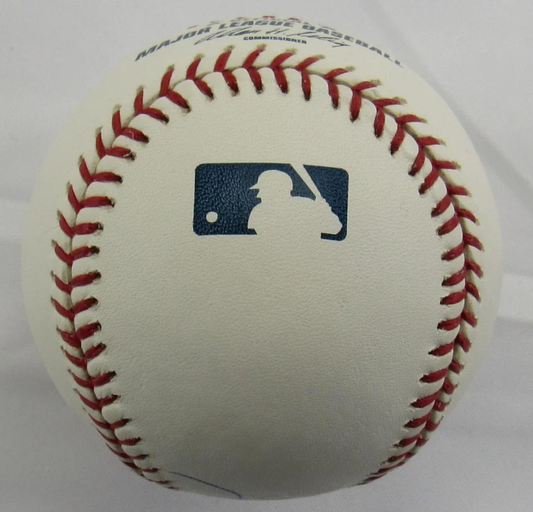 Andre Dawson Signed OML Baseball Inscribed "77 NL ROY" (PSA) at PristineAuction.com Andre Dawson Signed OML Baseball Inscribed "77 NL ROY" (PSA) at PristineAuction.com