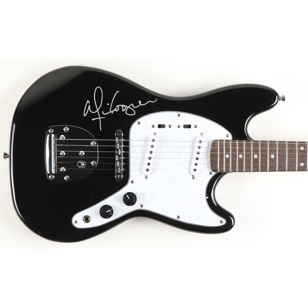 Alice Cooper Signed Full-Size Electric Guitar (Beckett) at PristineAuction.com