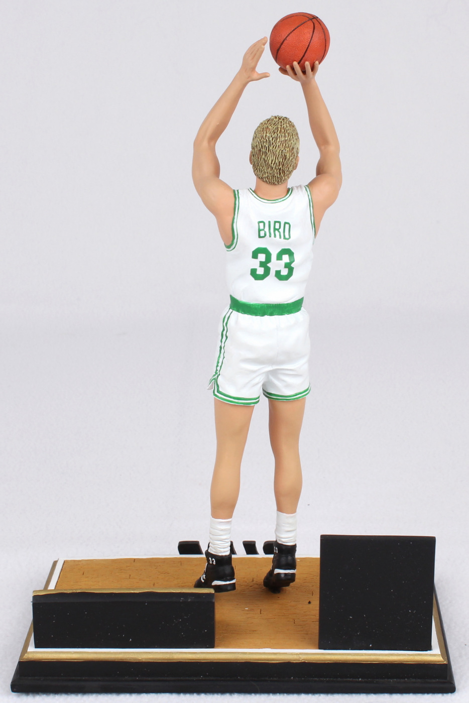 Larry Bird Signed LE Celtics Sports Impressions Figurine (Sports Impressions COA) at PristineAuction.com Larry Bird Signed LE Celtics Sports Impressions Figurine (Sports Impressions COA) at PristineAuction.com