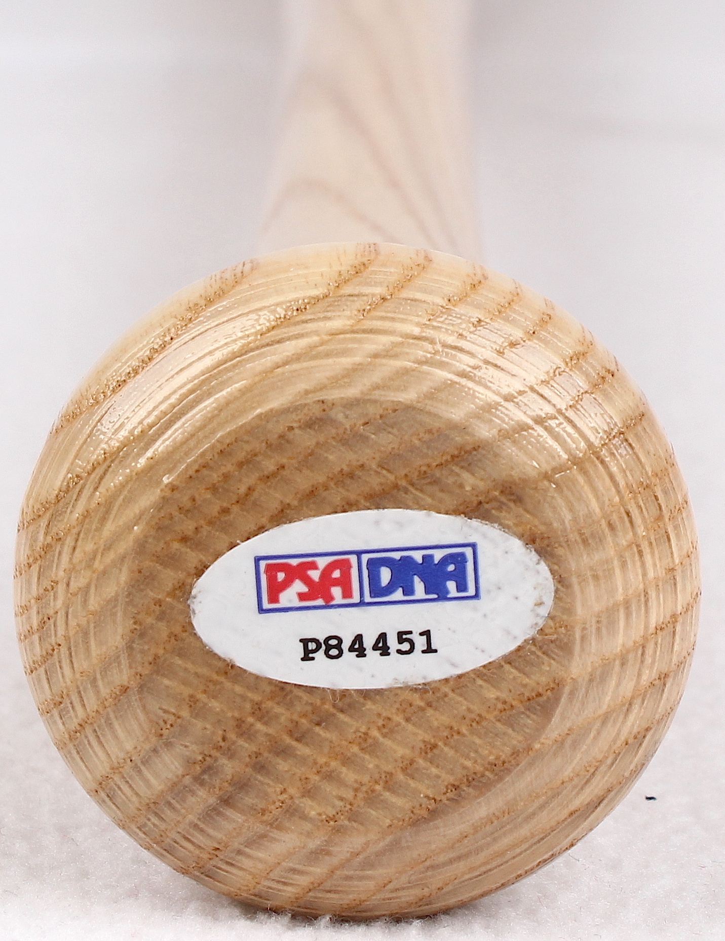 Ernie Banks Signed Rawlings Adirondack Baseball Bat Inscribed "HOF 77" (PSA COA) at PristineAuction.com Ernie Banks Signed Rawlings Adirondack Baseball Bat Inscribed "HOF 77" (PSA COA) at PristineAuction.com