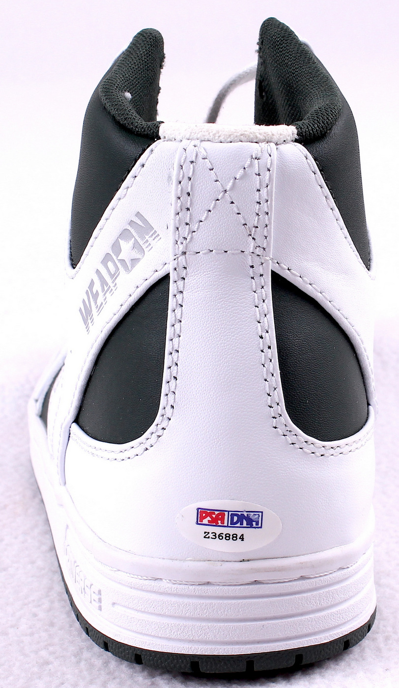 Larry Bird Signed Throwback Converse Weapon Basketball Shoe with Display Case (PSA COA) at PristineAuction.com Larry Bird Signed Throwback Converse Weapon Basketball Shoe with Display Case (PSA COA) at PristineAuction.com