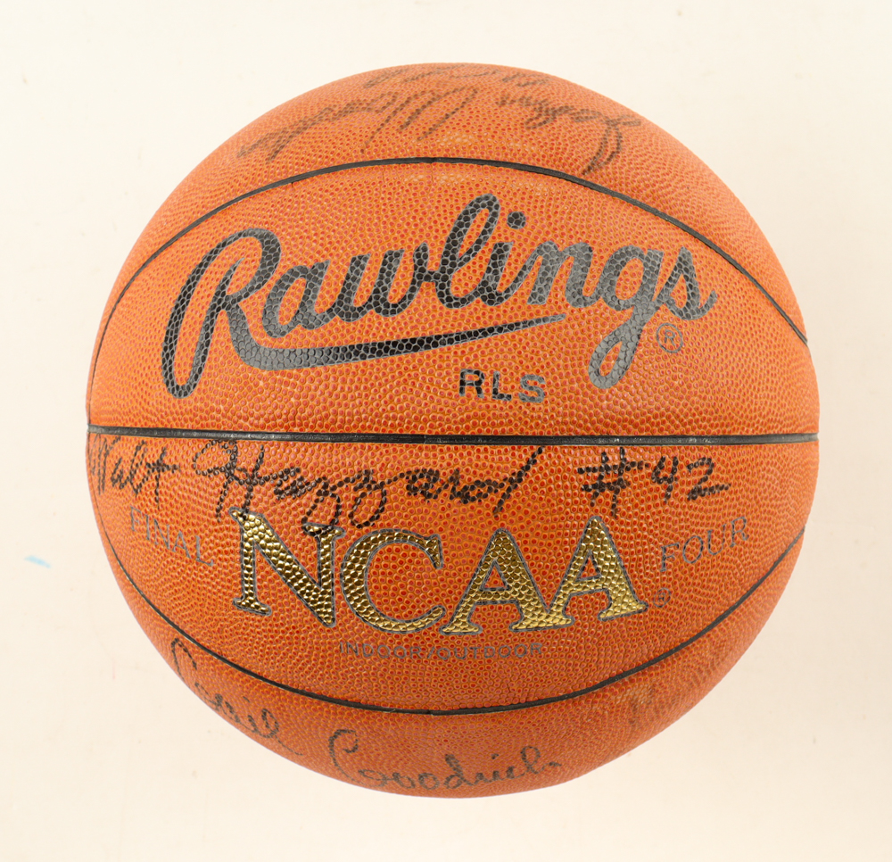 1963-64 UCLA Bruins Basketball Team-Signed By (7) Including John Wooden, Walt Hazzard, Gail Goodrich, Kenny Washington, Jack Hirsch, Keith Erickson & Fred Slaughter (Beckett) at PristineAuction.com 1963-64 UCLA Bruins Basketball Team-Signed By (7) Including John Wooden, Walt Hazzard, Gail Goodrich, Kenny Washington, Jack Hirsch, Keith Erickson & Fred Slaughter (Beckett) at PristineAuction.com